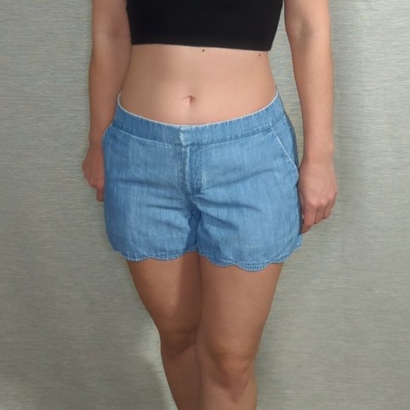 Chambray Club Monaco Scalloped shorts - Picture 2 of 8